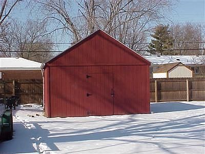 4th image of 6083 Millbrook Dr