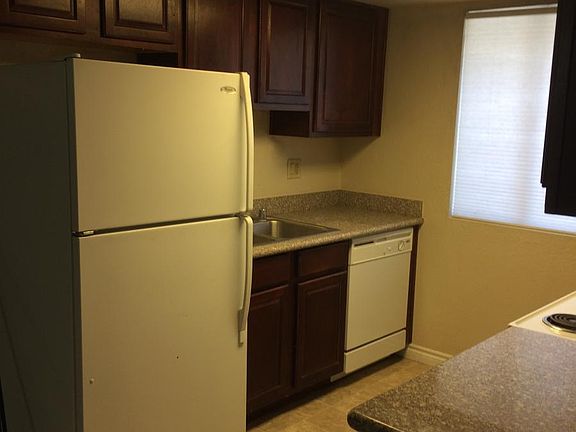 5th image of 4954 River Glen Dr Unit 131