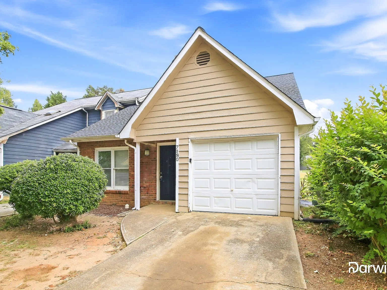 3 bed, 2.0 bath, 1436 sqft, $1,940 — Photo 2