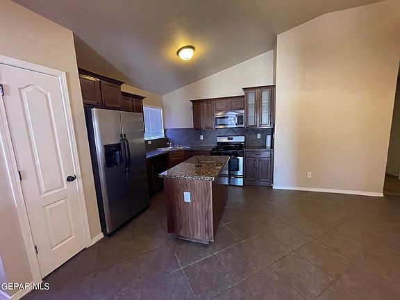 3rd image of 13001 Alfredo Apodaca Dr