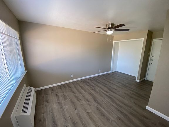 4th image of 3001 W Ohio Ave #25