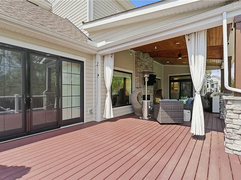 666 Chilliwack Ln — Photo 45