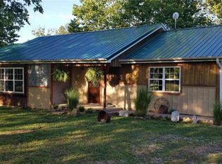 14060 Columbia Rd, Dixon, MO 65459