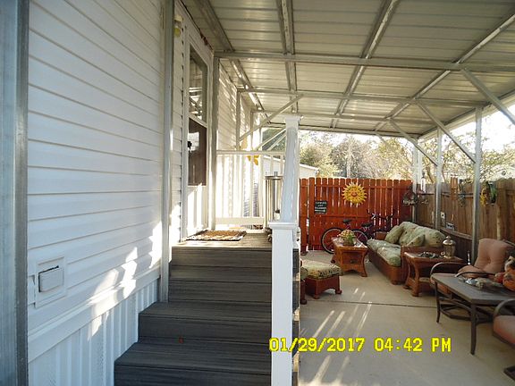 4th image of 261 Vintage Oak Cir