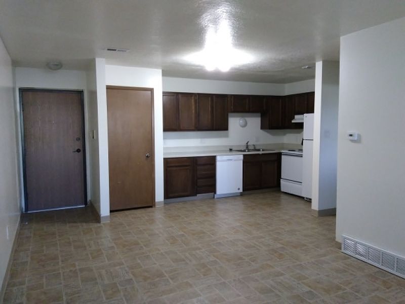 1st image of 640 S 4th St #13