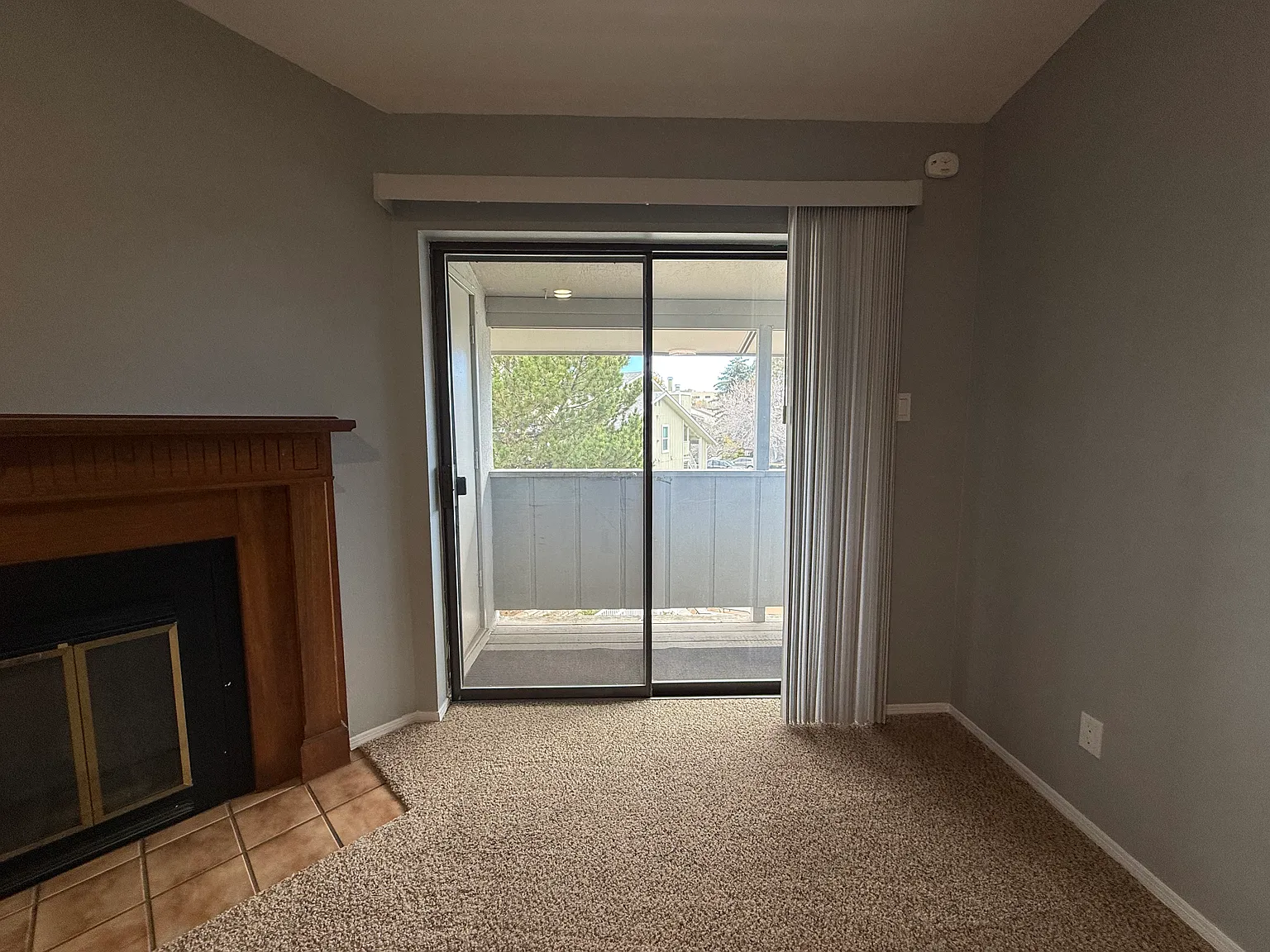 2 bed, 972 sqft, $2,600 — Photo 4