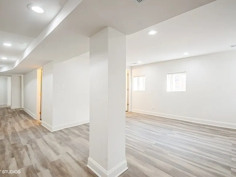 1414 W Rascher Ave #GE — Photo 5