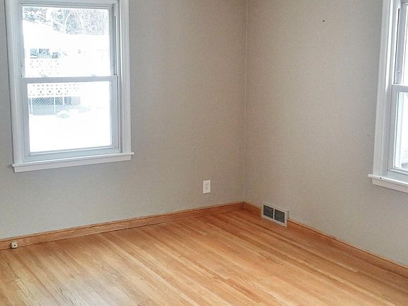 4th image of 1313 16th Ave S