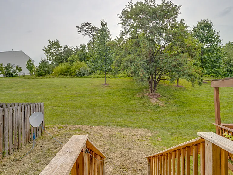 103 Buttonwood Ct — Photo 57