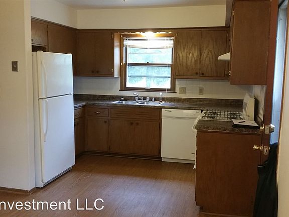 2nd image of 12315 W Dearbourn Ave