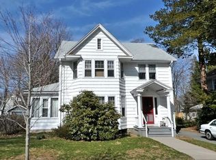 61 Elmwood Rd, New Haven, CT 06515