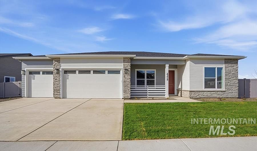 1st image of 2375 N Kenora Ave