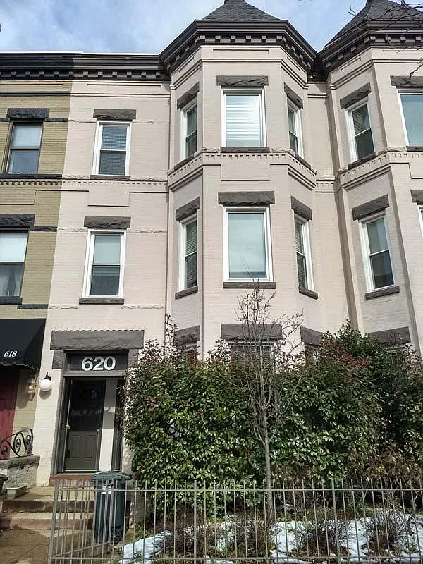 620 F St NE photo 1