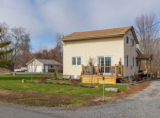 475 Absalom Rd, Loyalist, ON K0H 1G0