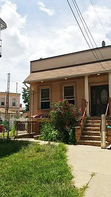 Rented by Azure Realty NY LLC | media 21