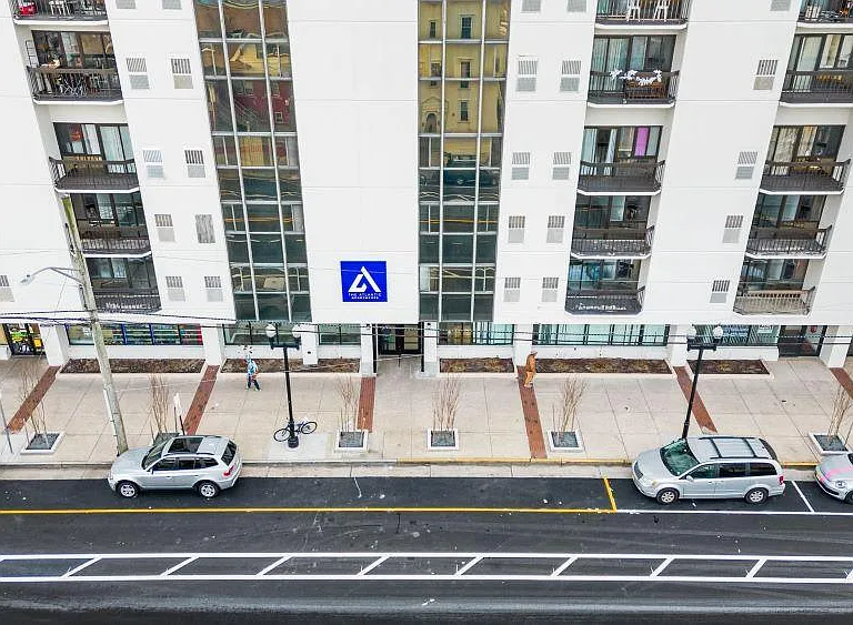 Atlantic Apartments — Photo 2