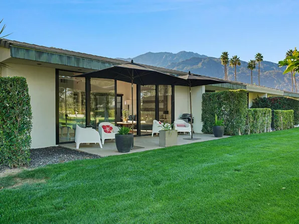 1930 Grand Bahama Dr E, Palm Springs, CA 92264
