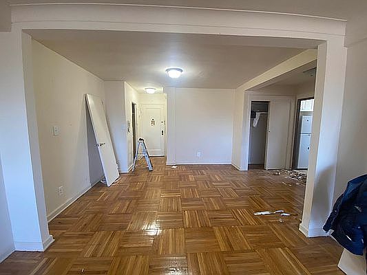 5th image of 87-05 166th St #V8