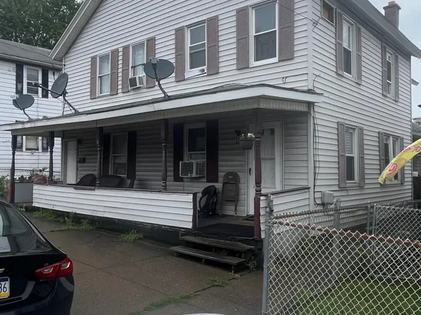214 Union St #216, Taylor, PA 18517