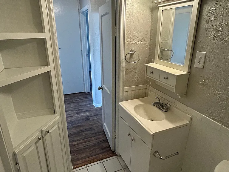 1122 S Xanthus Pl — Photo 12
