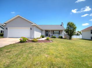 745 N Andria Dr, Lake Geneva, WI