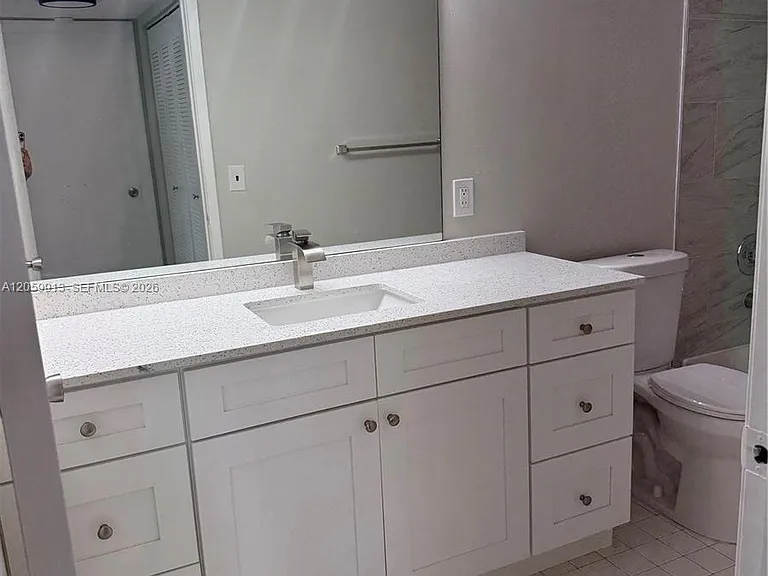 8323 Lake Dr #506 — Photo 4
