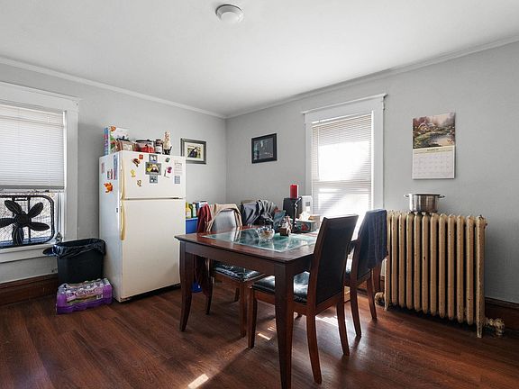 4th image of 808 E Court St