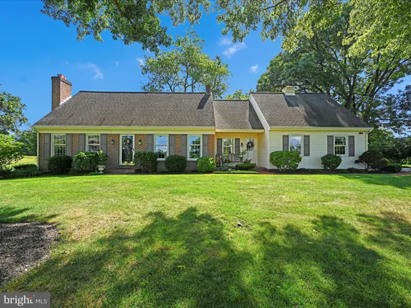 475 Sandhill Rd, Pequea, PA 17565
