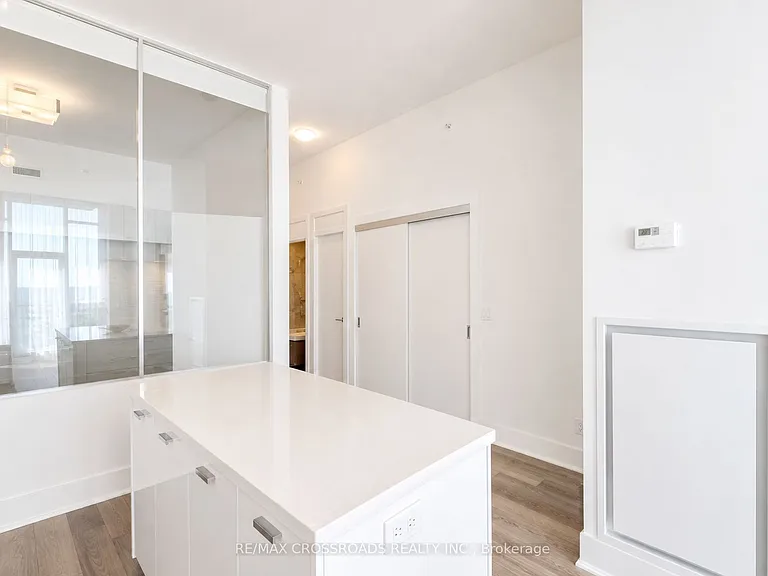 32 Davenport Rd #2406 — Photo 7