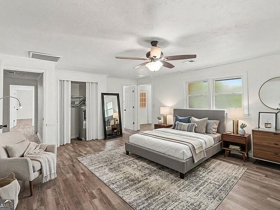 5th image of 30 Patton St