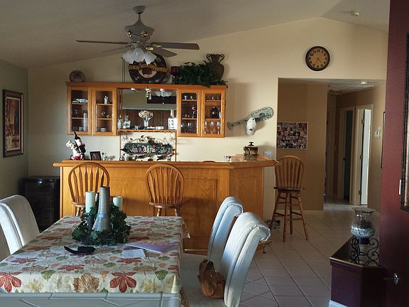 Kitchen entertaining bar room