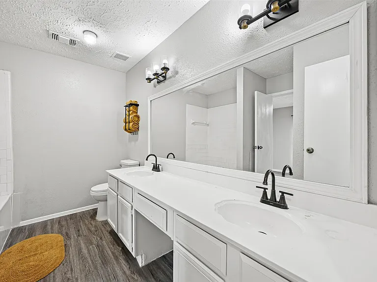 10066 Sharpton Dr — Photo 5
