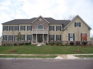 105 Oriole Ln, Phoenixville, PA 19460