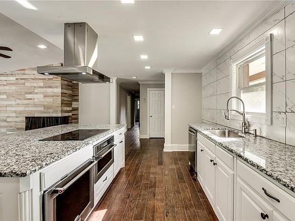 5th image of 3032 Dreeben Dr