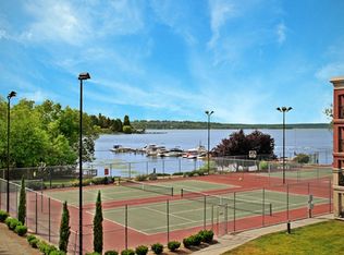 4319 Lake Washington Blvd NE APT 4201, Kirkland, WA 98033