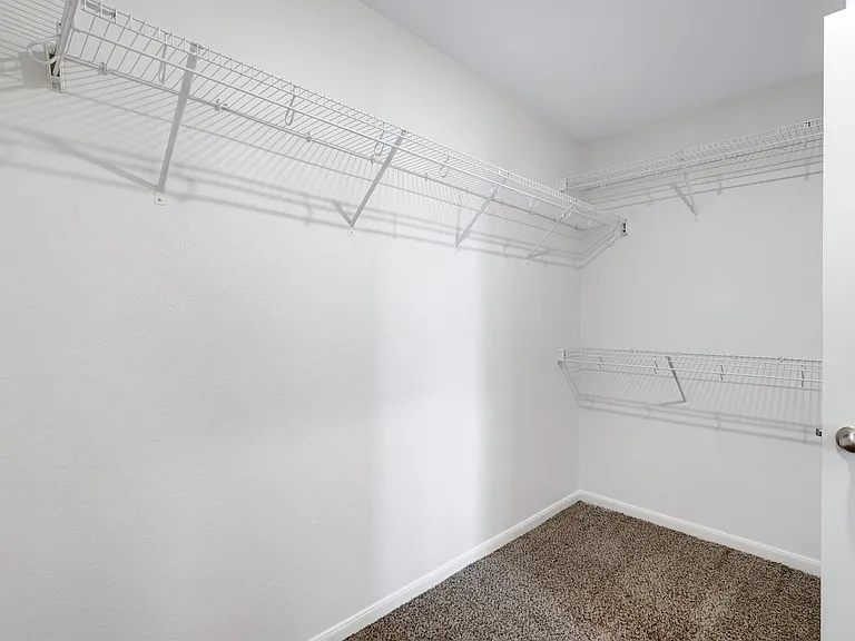 9226 Bennett Frst — Photo 17