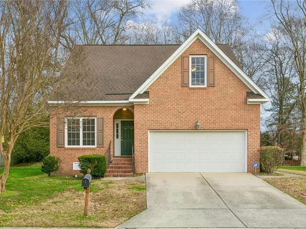 314 Oak Ridge Dr, Newport News, VA 23603