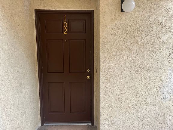 2nd image of 466 Riverdale Dr #462102