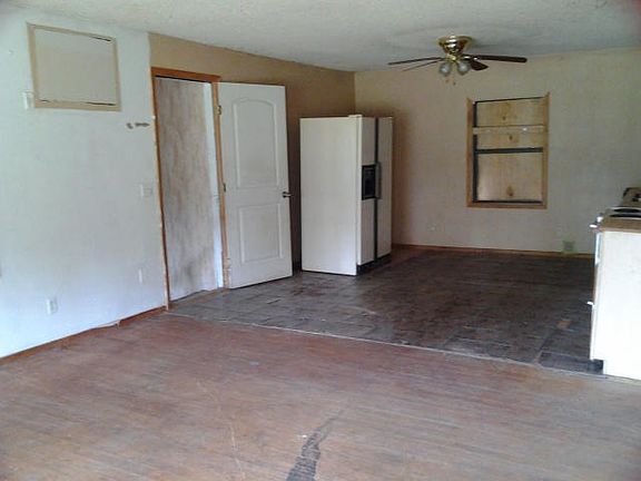 4th image of 10030 Karen Ln