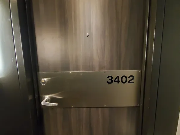 210 Victoria St #3402, Toronto, ON M5B 2R3