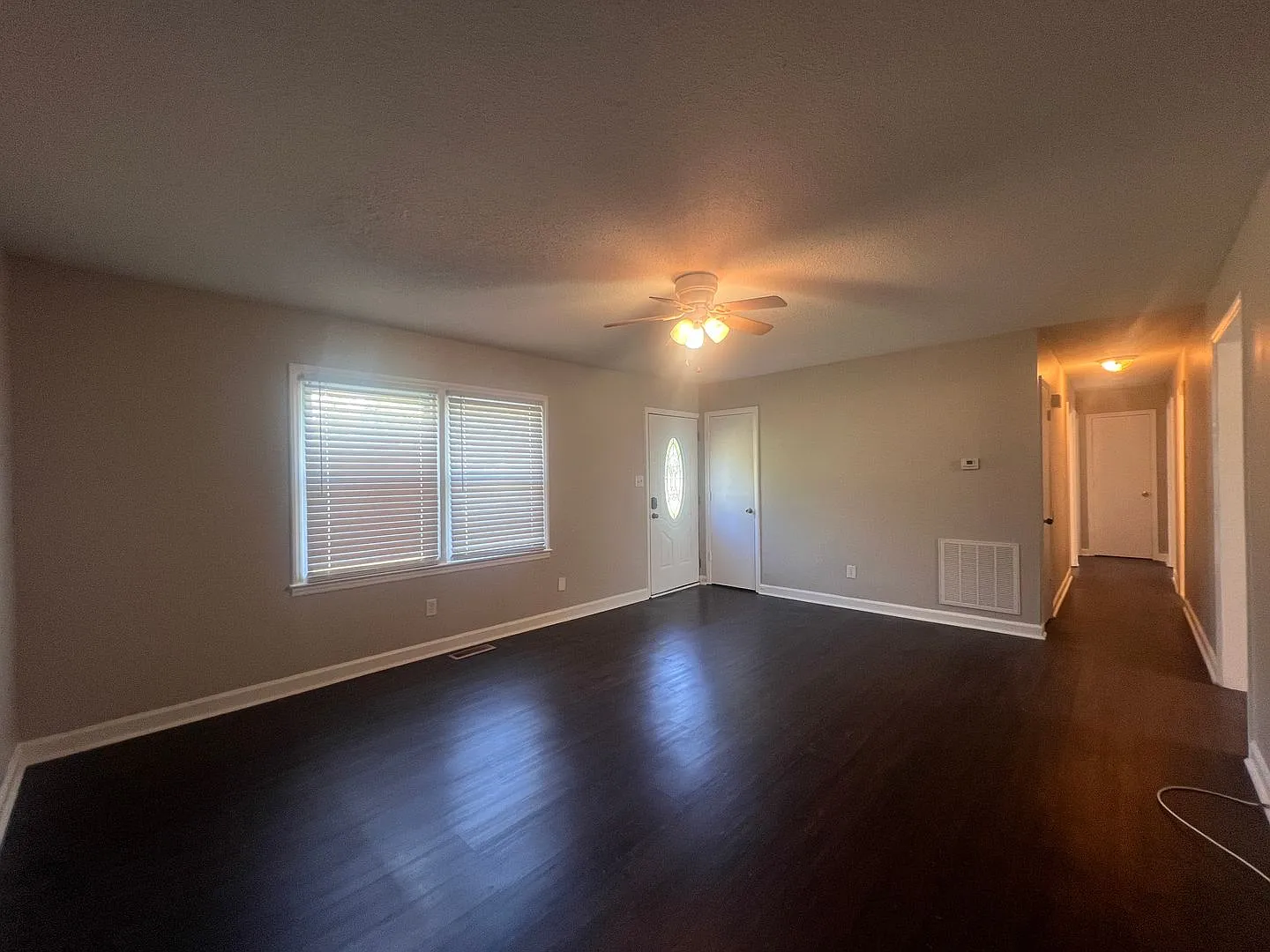 **Price reduced with Move-in Special of $250 OFF the first full months rent** — Photo 3