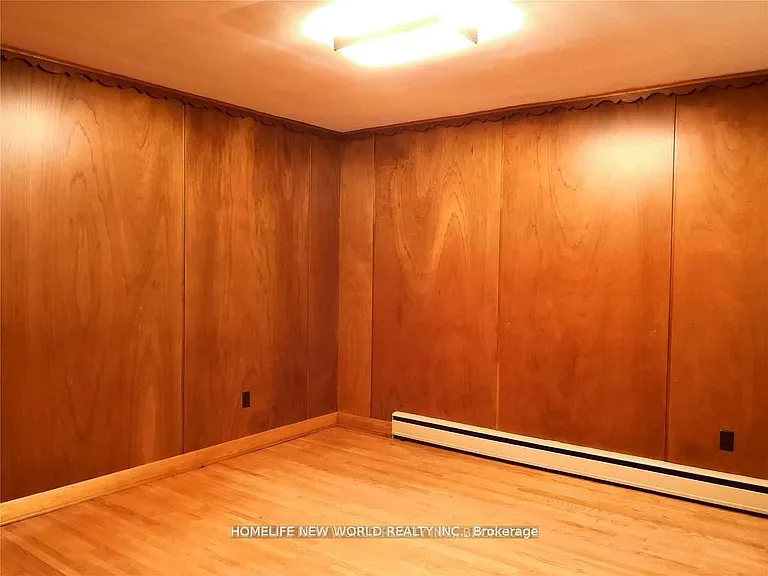 10 Millgate Cres — Photo 11