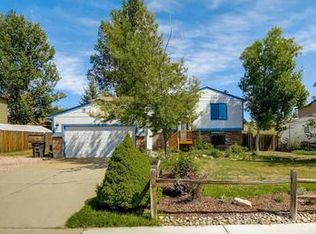 968 Oakwood Dr, Castle Rock, CO 80104