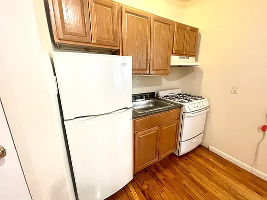 Rented by Corcoran | media 8