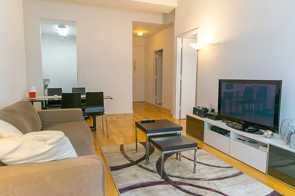 Rented by NY Living Solutions | media 21