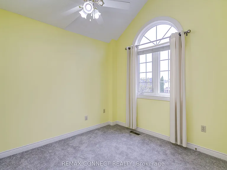 15 Kennedy Dr — Photo 13