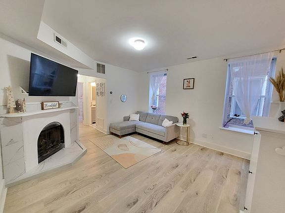 3rd image of 609 N 17th St Floor 2