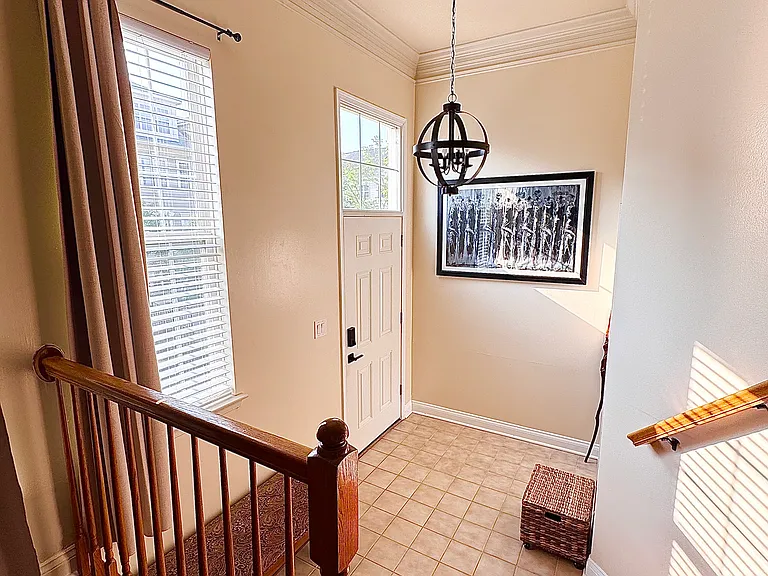 115 Lake Cook Dr — Photo 3