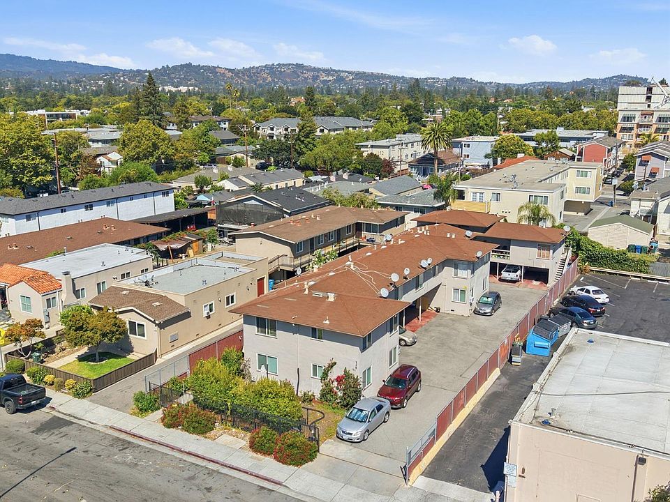 1st image of Roosevelt Redwoodcity