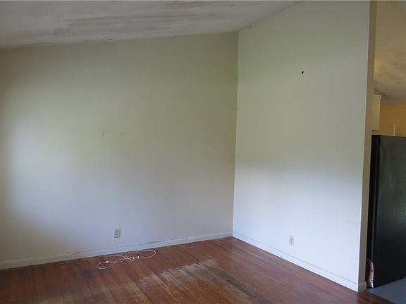 2nd image of 762 Bonnie Dell Dr